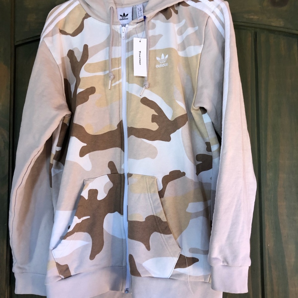 Men’s Adidas - gently used camo zip up hoodie.